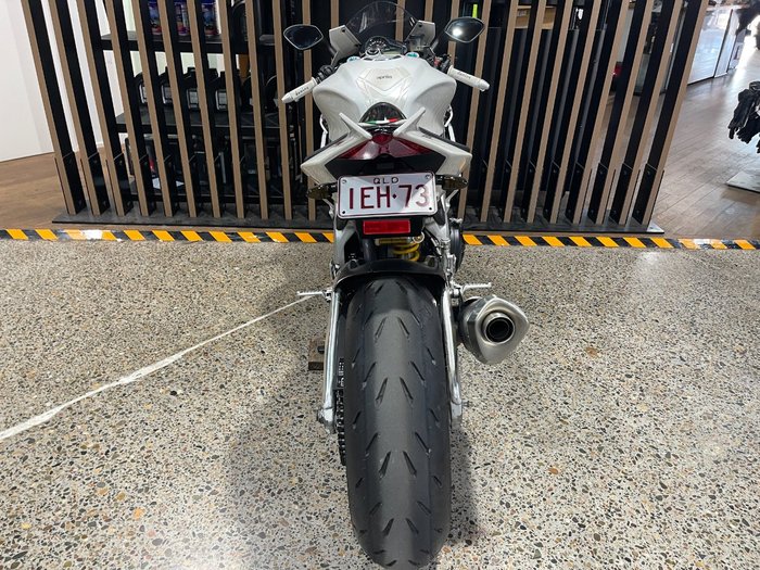 2013 Aprilia RSV4 R WHITE