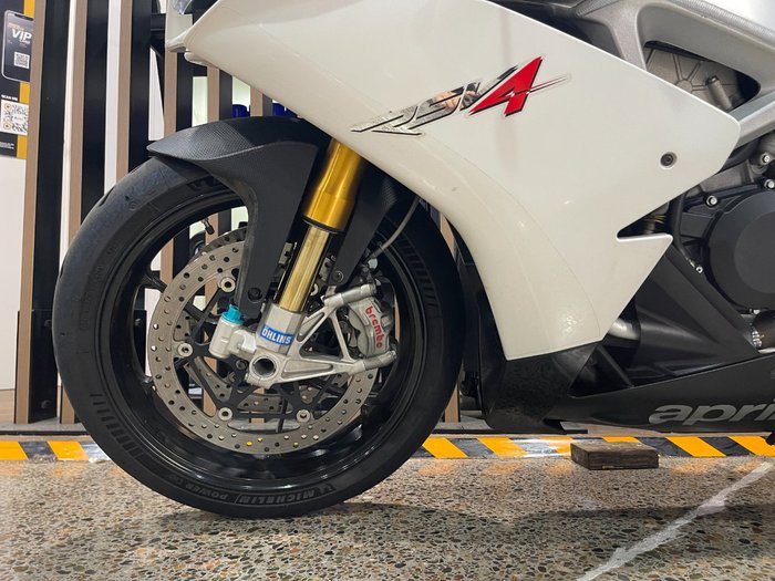 2013 Aprilia RSV4 R WHITE