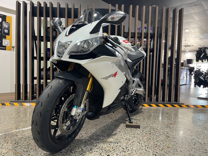 2013 Aprilia RSV4 R WHITE