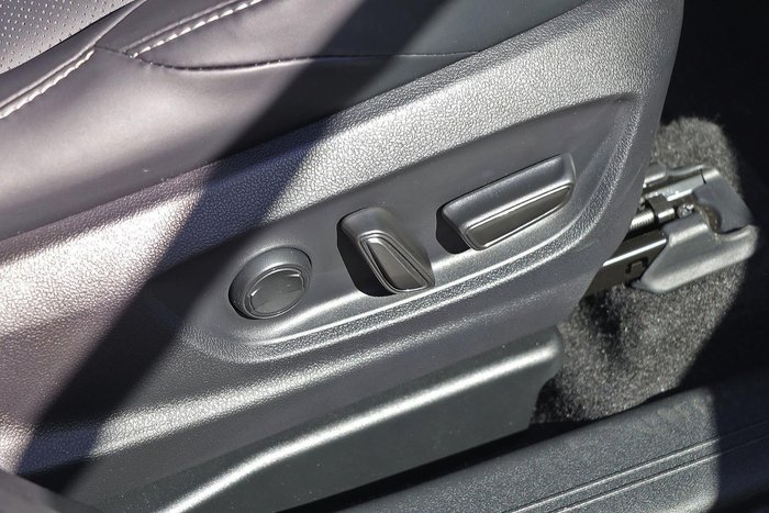 2025 Subaru Solterra AWD Touring