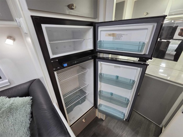 2018 Evolution Caravans Luxliner