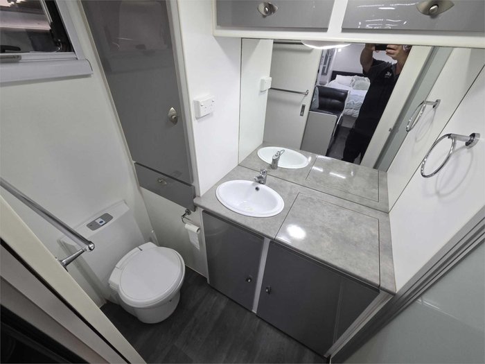 2018 Evolution Caravans Luxliner