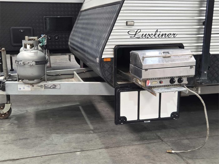 2018 Evolution Caravans Luxliner