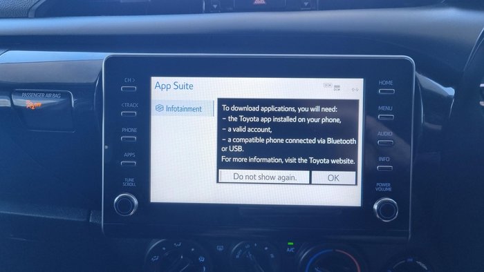 2022 Toyota Hilux SR