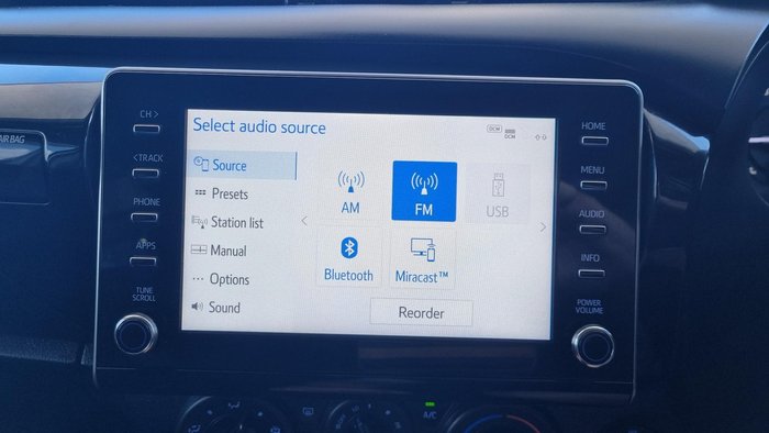 2022 Toyota Hilux SR