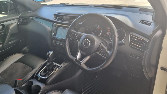 2020 Nissan QASHQAI Midnight Edition