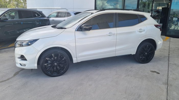 2020 Nissan QASHQAI Midnight Edition