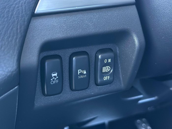 2018 Mitsubishi Pajero Exceed