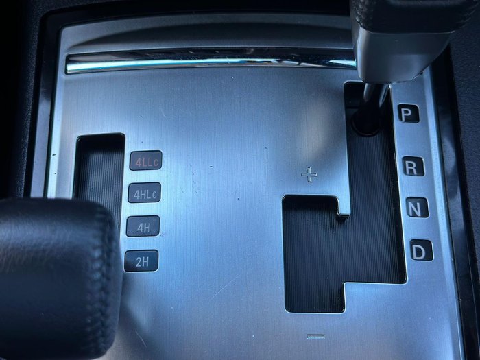 2018 Mitsubishi Pajero Exceed