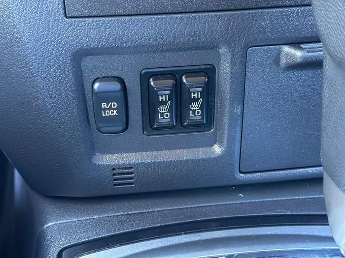 2018 Mitsubishi Pajero Exceed