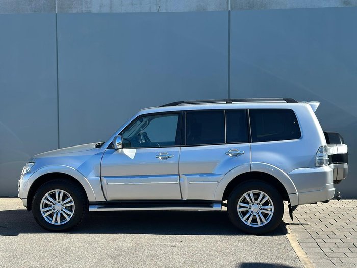 2018 Mitsubishi Pajero Exceed