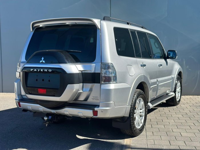 2018 Mitsubishi Pajero Exceed