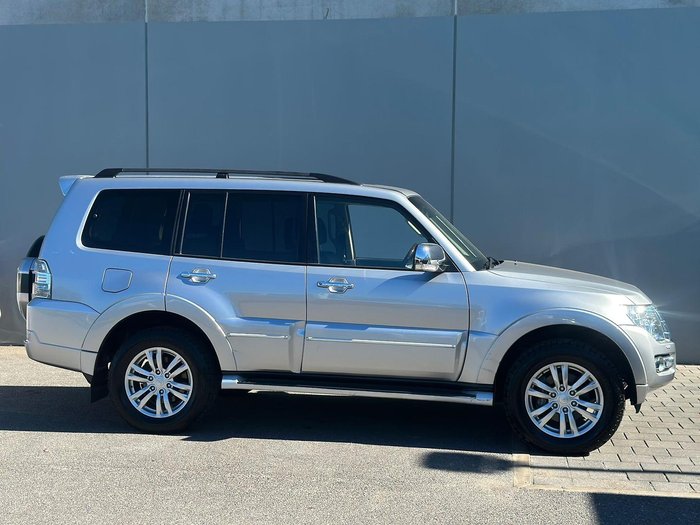 2018 Mitsubishi Pajero Exceed