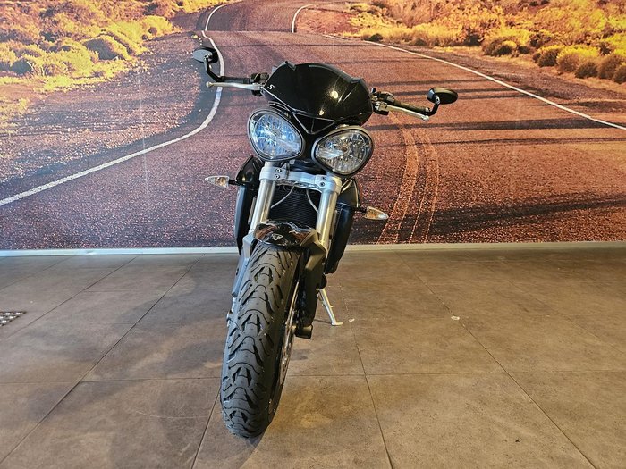 2018 Triumph Street Triple S 660 LAMS Street Triple Black