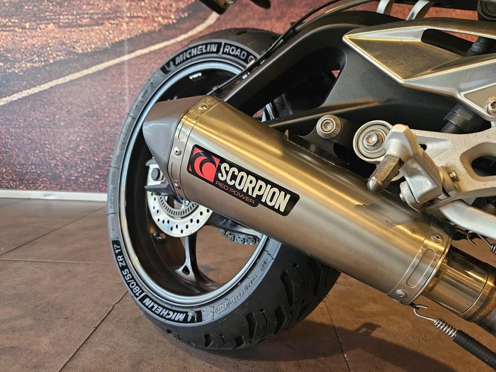 2018 Triumph Street Triple S 660 LAMS Street Triple Black