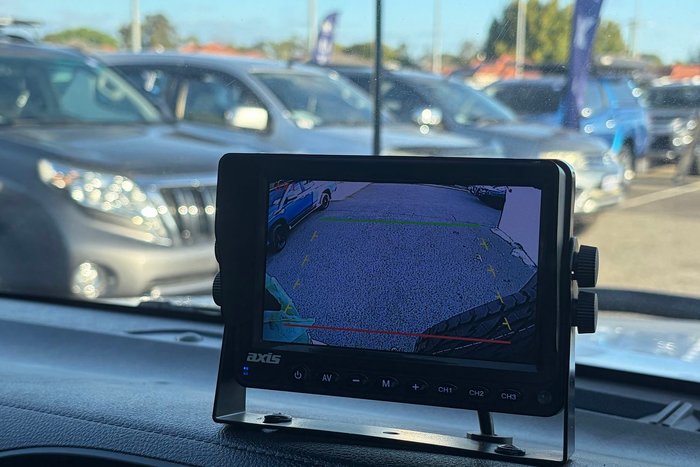 2020 Toyota Hilux SR