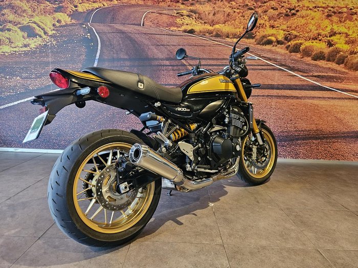 2024 Kawasaki Z900RS SE Z