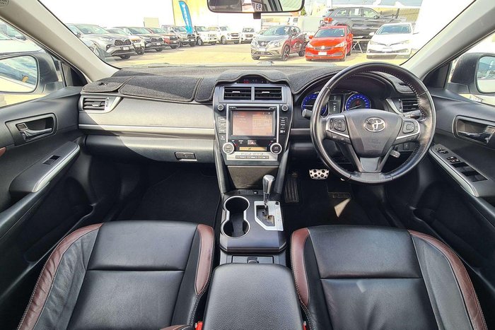 2016 Toyota Camry Atara SX