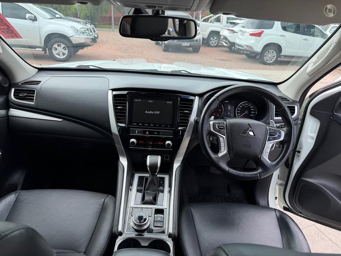 2020 Mitsubishi Pajero Sport GLS