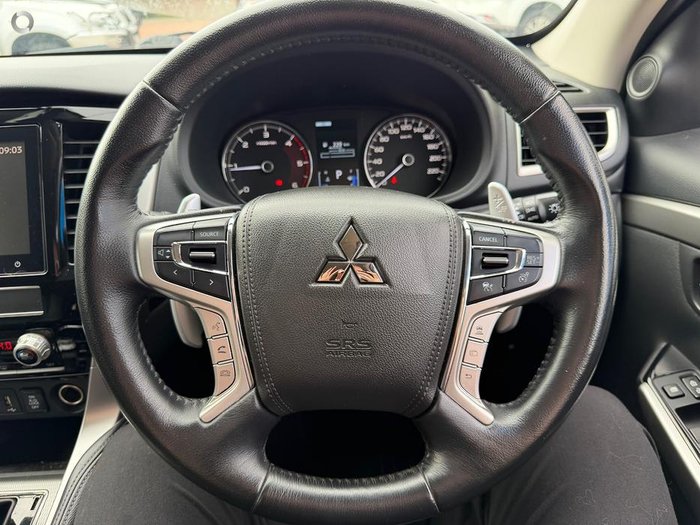2020 Mitsubishi Pajero Sport GLS
