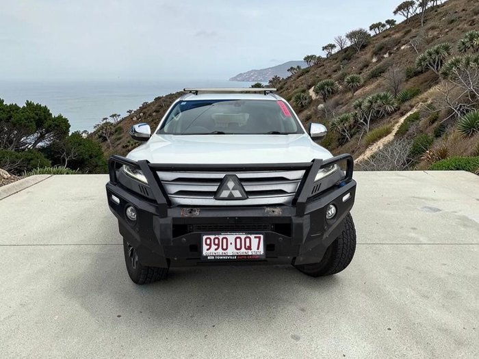 2020 Mitsubishi Pajero Sport GLS