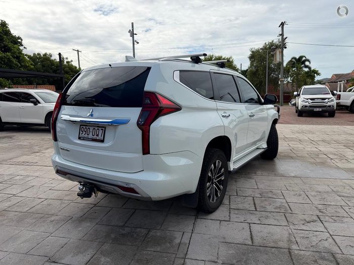 2020 Mitsubishi Pajero Sport GLS