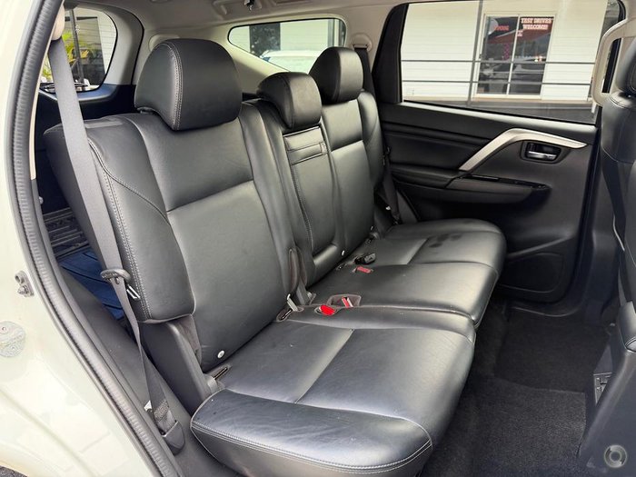 2020 Mitsubishi Pajero Sport GLS