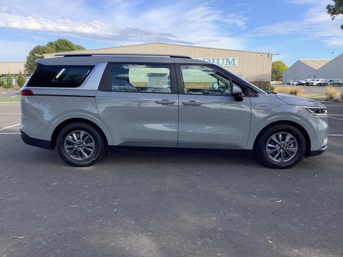 2023 Kia Carnival S
