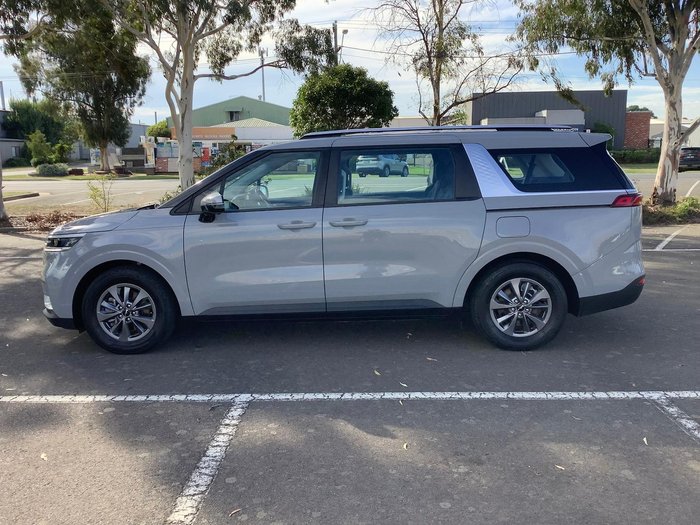 2023 Kia Carnival S