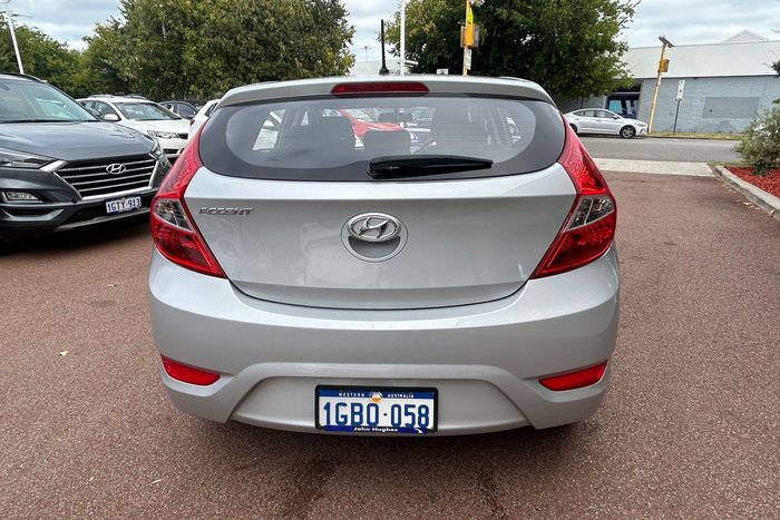 2016 Hyundai Accent Active