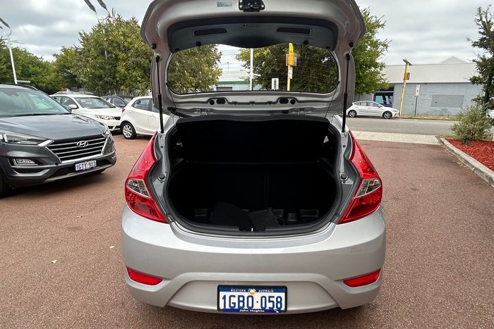 2016 Hyundai Accent Active