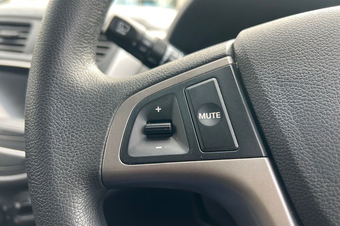 2016 Hyundai Accent Active