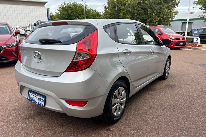 2016 Hyundai Accent Active