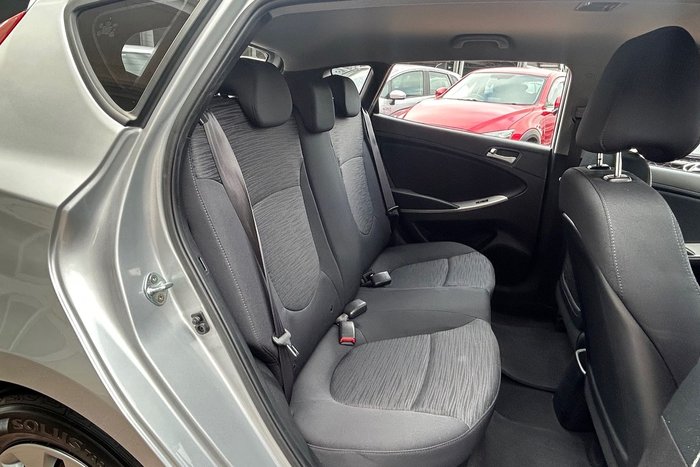 2016 Hyundai Accent Active