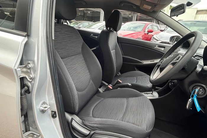 2016 Hyundai Accent Active