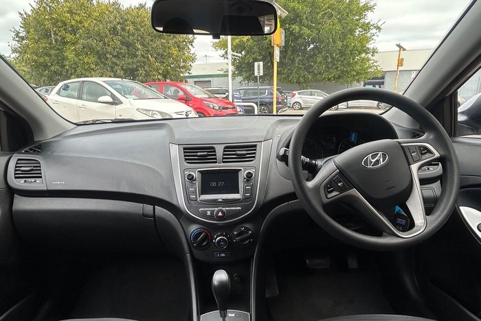 2016 Hyundai Accent Active