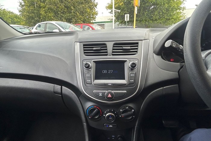 2016 Hyundai Accent Active