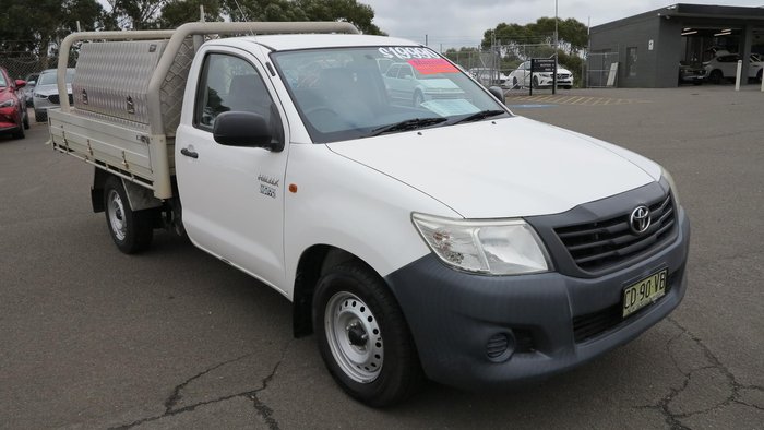 2015 Toyota Hilux Workmate TGN16R MY14 4x2 Glacier White