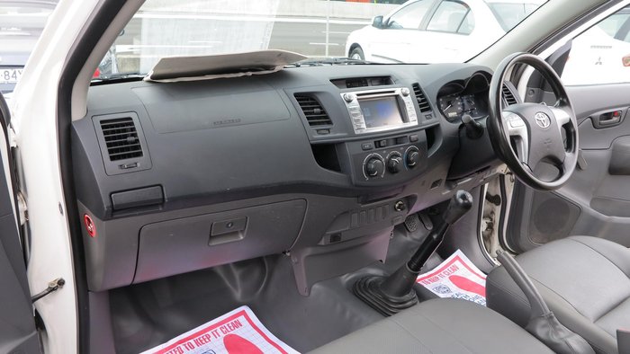 2015 Toyota Hilux Workmate TGN16R MY14 4x2 Glacier White