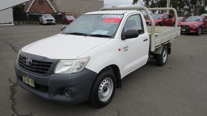 2015 Toyota Hilux Workmate TGN16R MY14 4x2 Glacier White