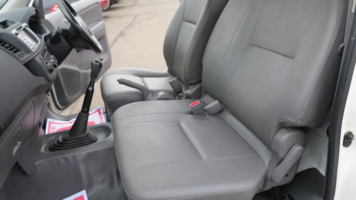 2015 Toyota Hilux Workmate TGN16R MY14 4x2 Glacier White