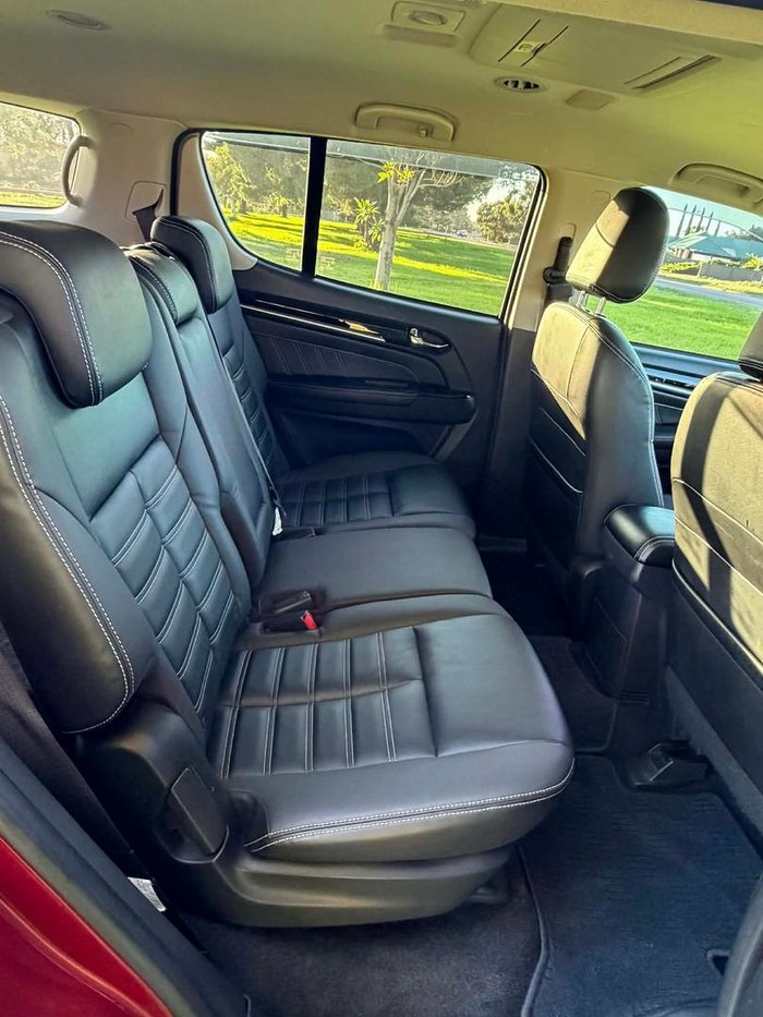 2020 Isuzu MU-X LS-T