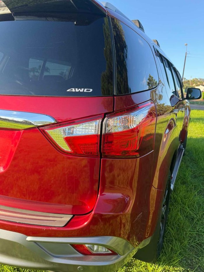 2020 Isuzu MU-X LS-T