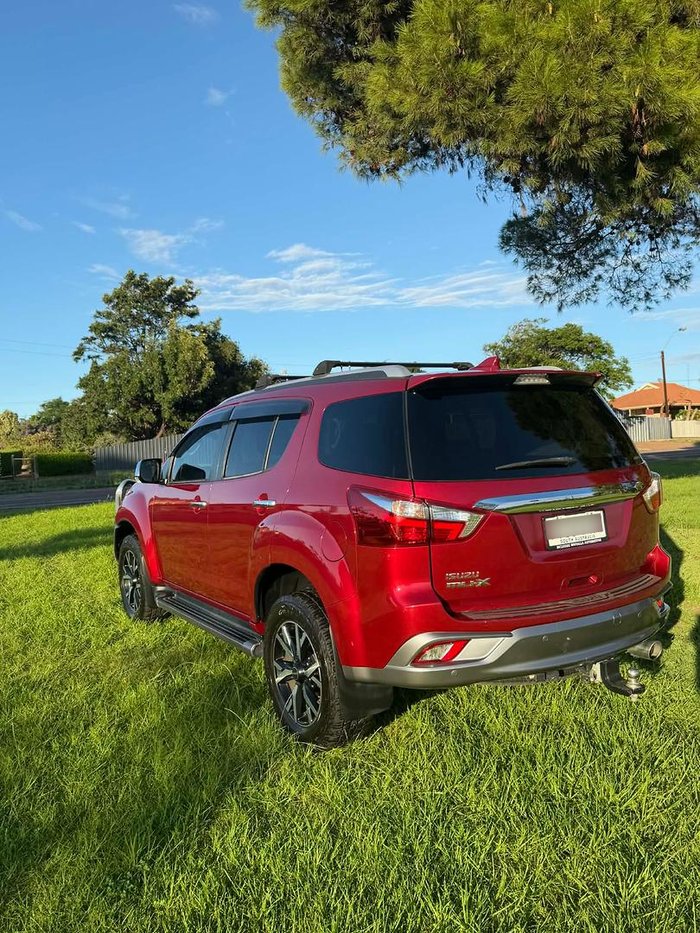 2020 Isuzu MU-X LS-T