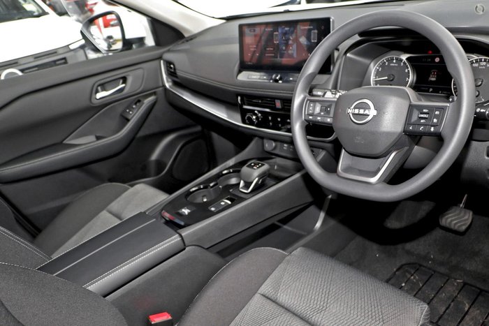 2026 Nissan X-TRAIL ST