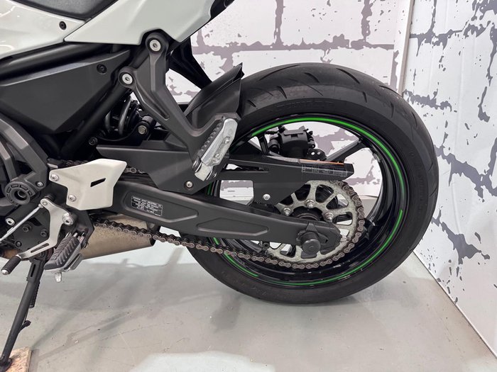 2022 Kawasaki Ninja 650L (LAMS) ABS Ninja White