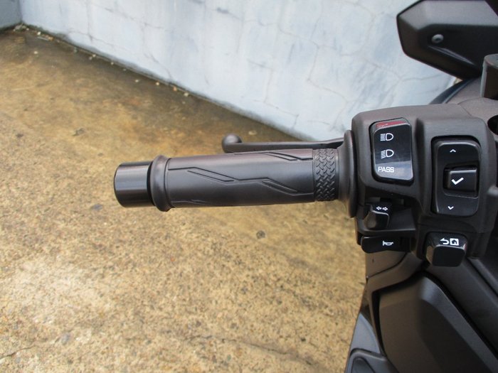 2023 YAMAHA XMAX 300 (CZD300A) GREEN