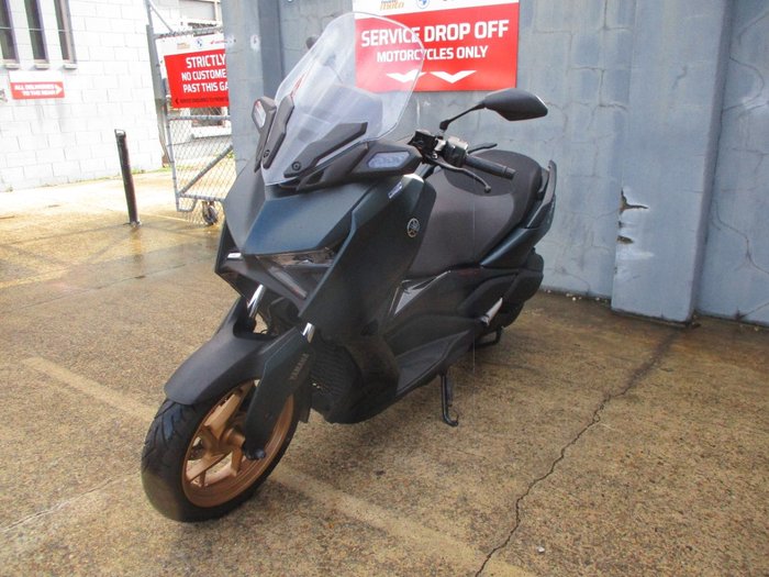 2023 YAMAHA XMAX 300 (CZD300A) GREEN