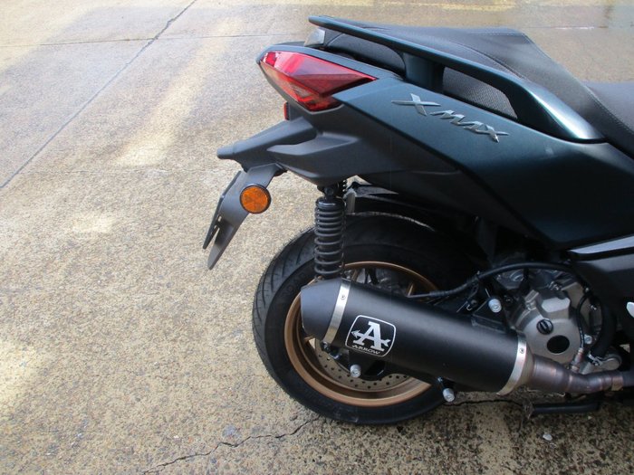 2023 YAMAHA XMAX 300 (CZD300A) GREEN