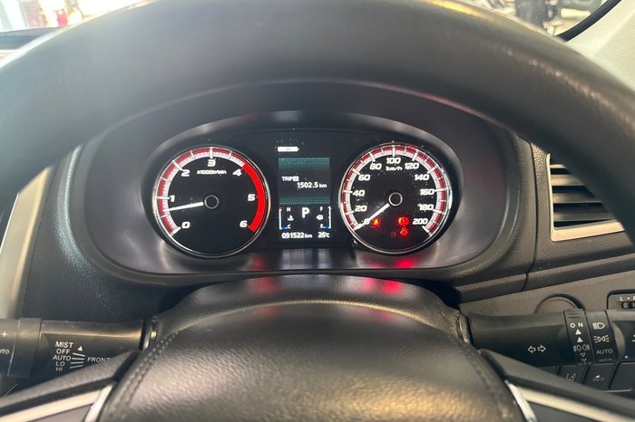 2023 Mitsubishi Triton GLX+